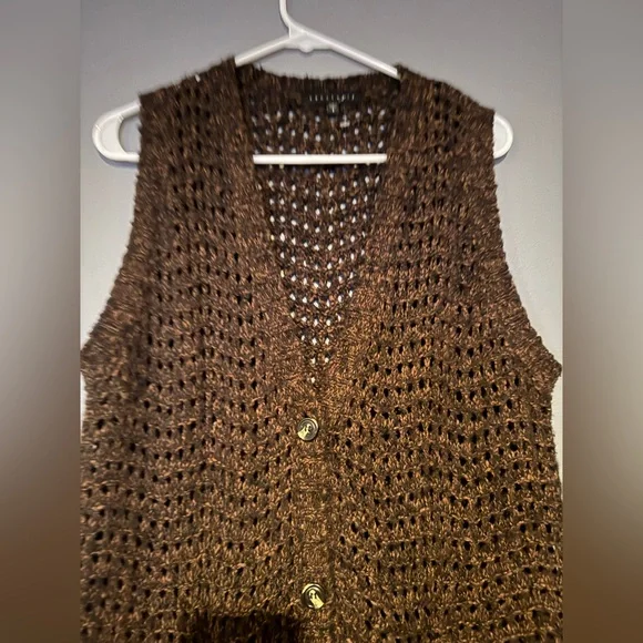 Chunky Brown Knit Vest with Textured Pattern - Picture 5 of 7